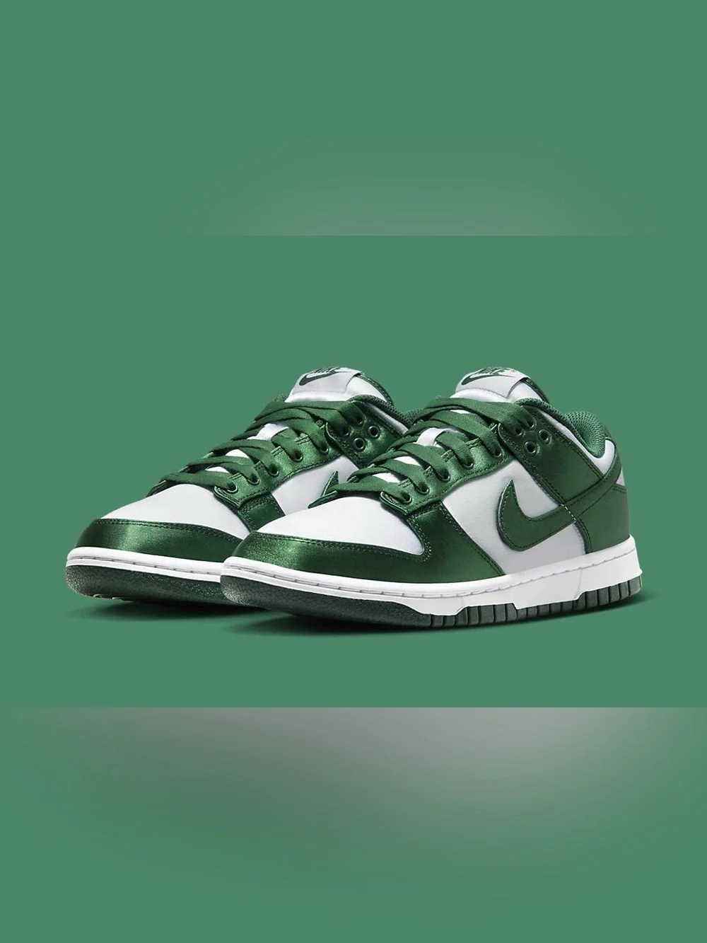 Nike Women's Dunk Low Satin Green, Size 6.
